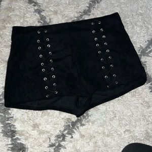 NWOT FAUXE SUEDE SHORTS W/CRISSCROSS DETAILS
